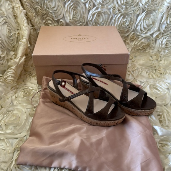 Prada Brown Leather Strappy Wedge Sandals HARDLY WORN! size 37 - Picture 2 of 11